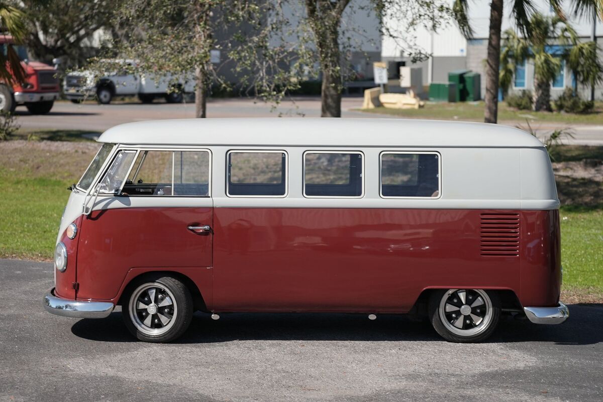 1967 Volkswagen Bus - photo 12