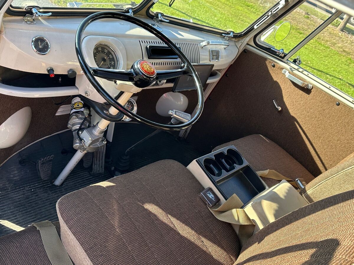 1967 Volkswagen Bus - photo 4