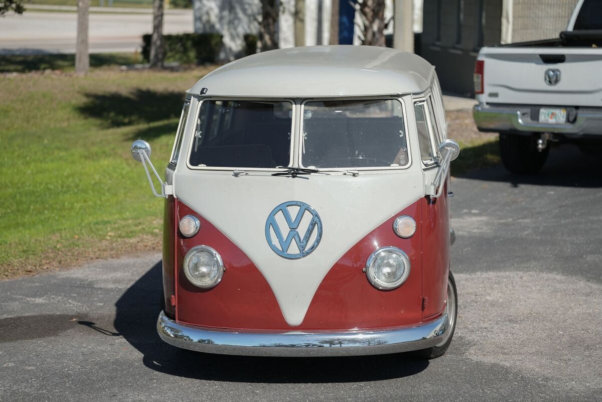 1967 Volkswagen Bus - photo 9