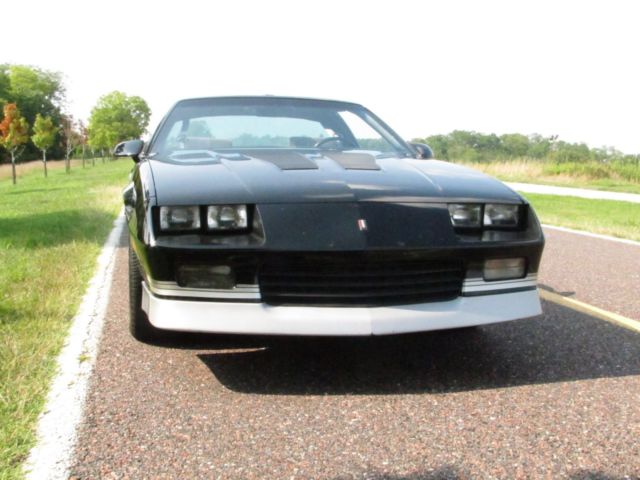 1985 Chevrolet Camaro Z28 V8 Automatic with only 32k miles! A/C! - photo 10