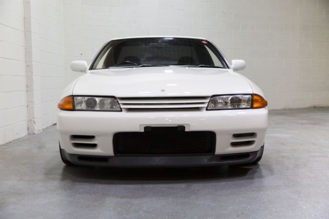 1992 Nissan Skyline GT-R - photo 2