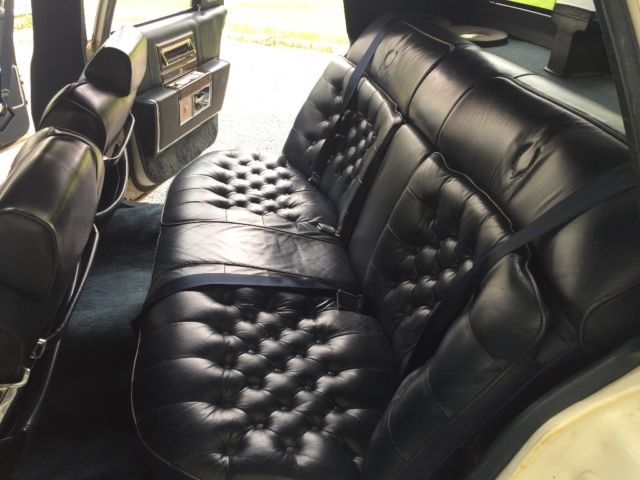 1991 Cadillac Brougham - photo 4