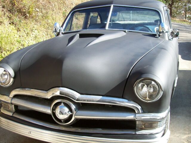 1950 Ford sedan chrome - photo 2