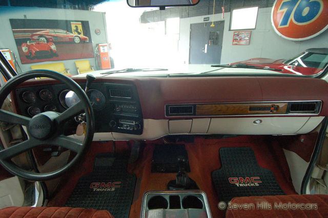 1977 GMC Jimmy K5 4-Wheel Drive - photo 9