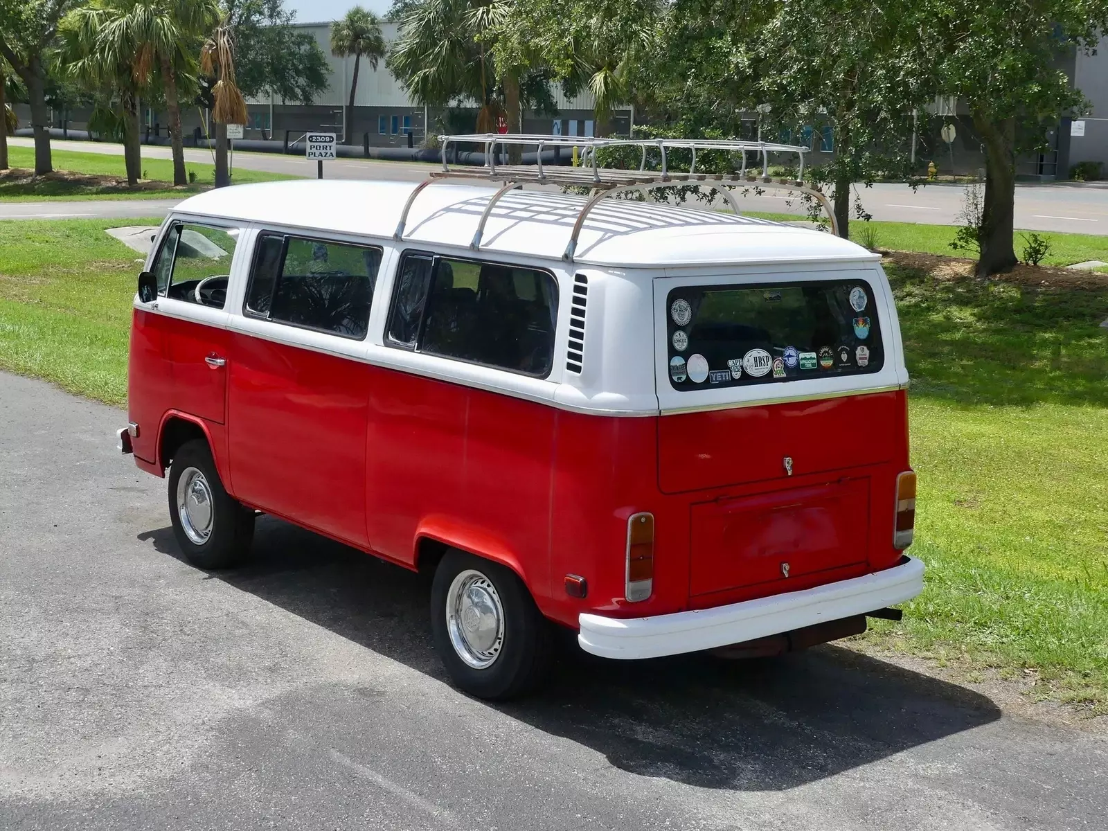 1974 Volkswagen Bus - photo 13