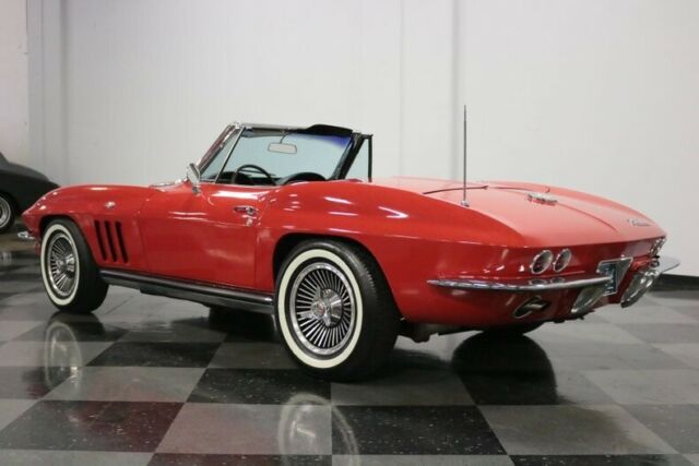 1965 Chevrolet Corvette Convertible - photo 10