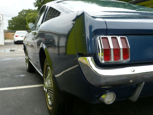 1965 Ford Mustang 2+2 Fastback - photo 2