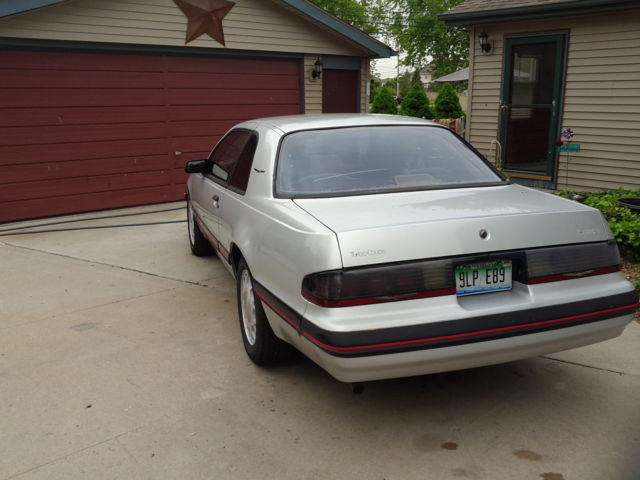 1987 Ford Thunderbird - photo 2