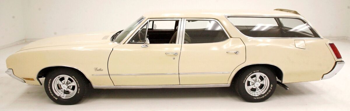 1972 Oldsmobile Cutlass Station Wagon - photo 2