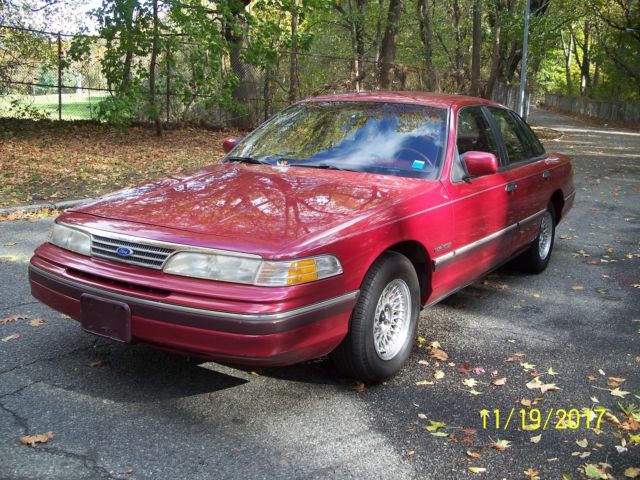 1994 Ford Crown Victoria base - photo 10