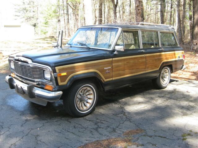 Great Running Classic Jeep Wagoneer 1983 Jeep Wagoneer Limited
