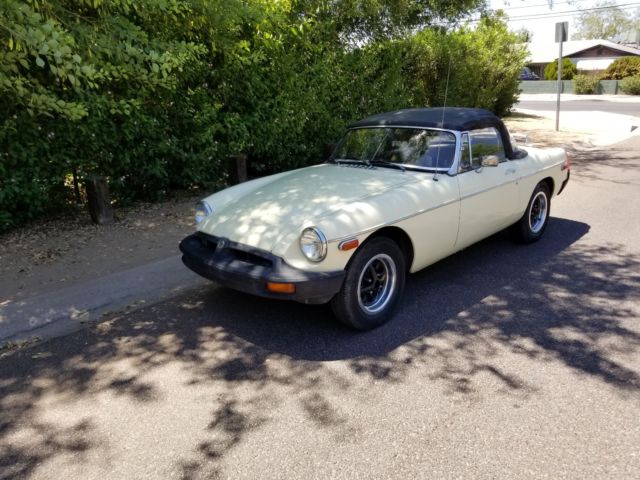 1979 MG MGB NO RUST ANYWHERE - photo 2