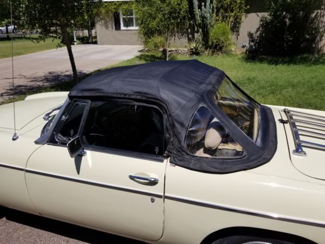 1979 MG MGB NO RUST ANYWHERE - photo 7