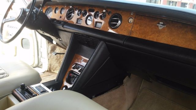 1975 Rolls-Royce Silver Shadow European, left hand drive - photo 12