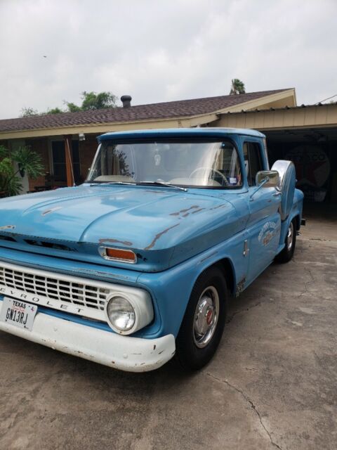 Great running truck, just how you dad used to drive it, but stops on a dime 1963 Chevrolet C-10 Short Bed