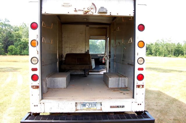 1987 GMC Other P 30 - photo 6