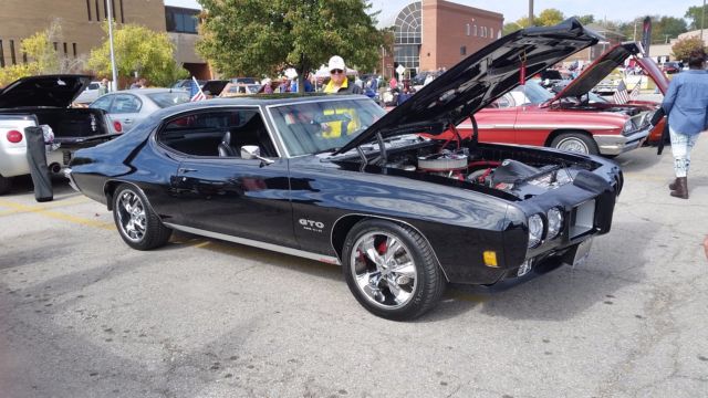Great Weekend Cruise and Show Car - True GTO 1970 Pontiac GTO