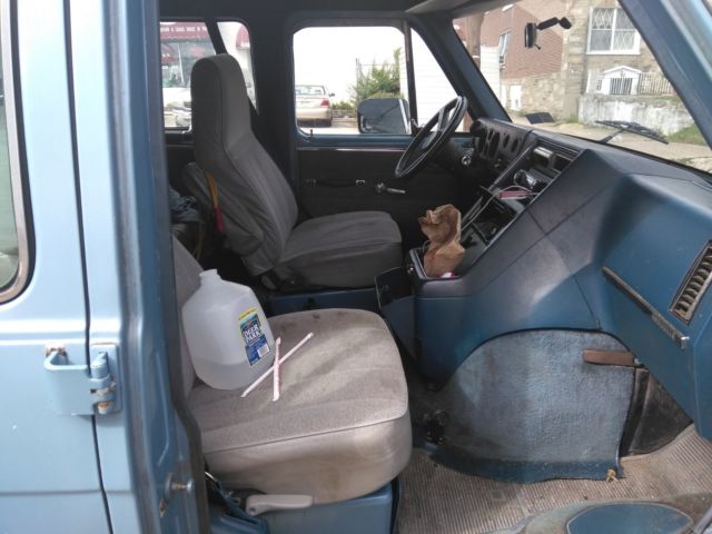 1990 Chevrolet G20 Van - photo 6