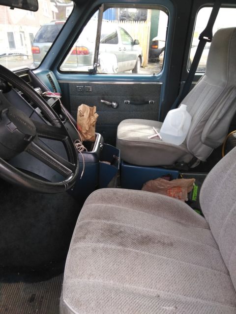 1990 Chevrolet G20 Van - photo 9