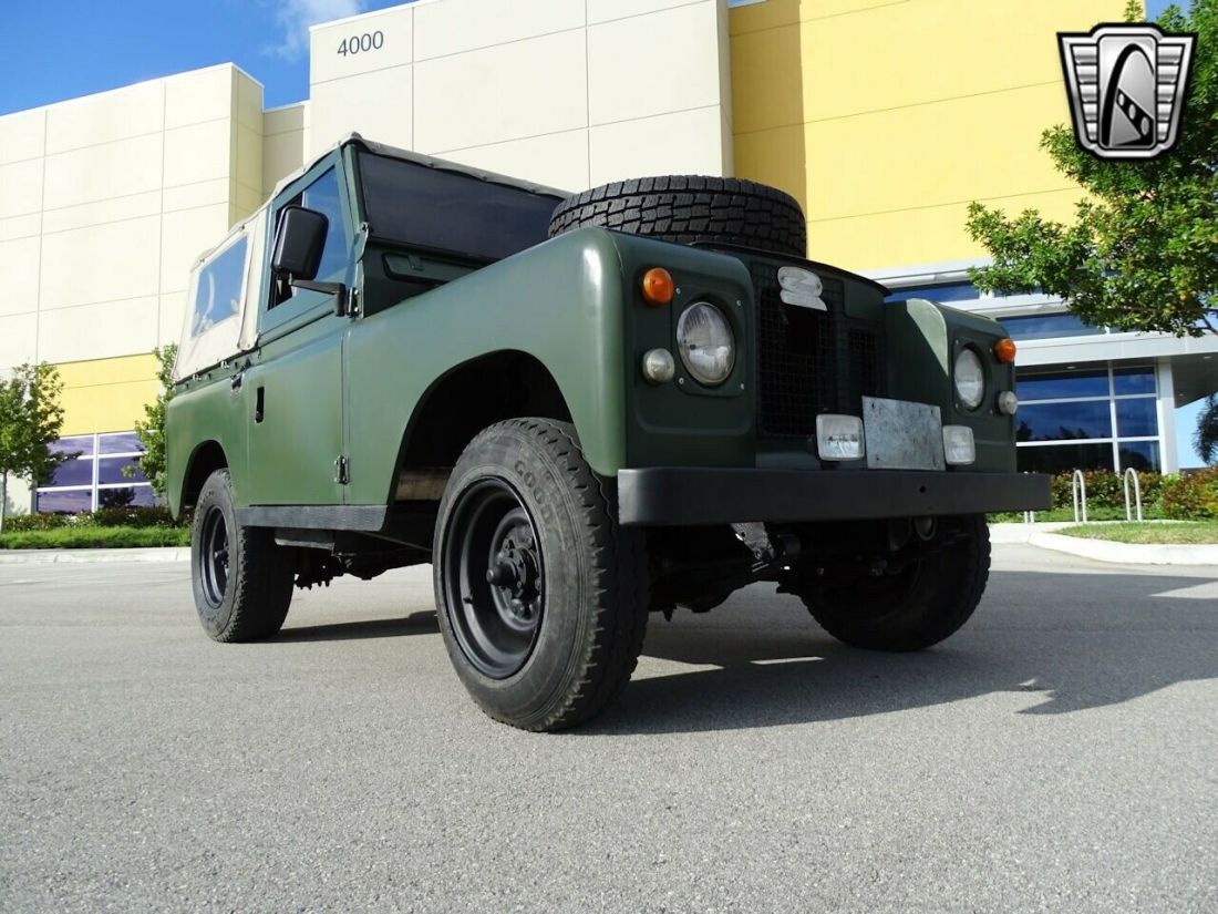 1972 Land Rover Santana - photo 12