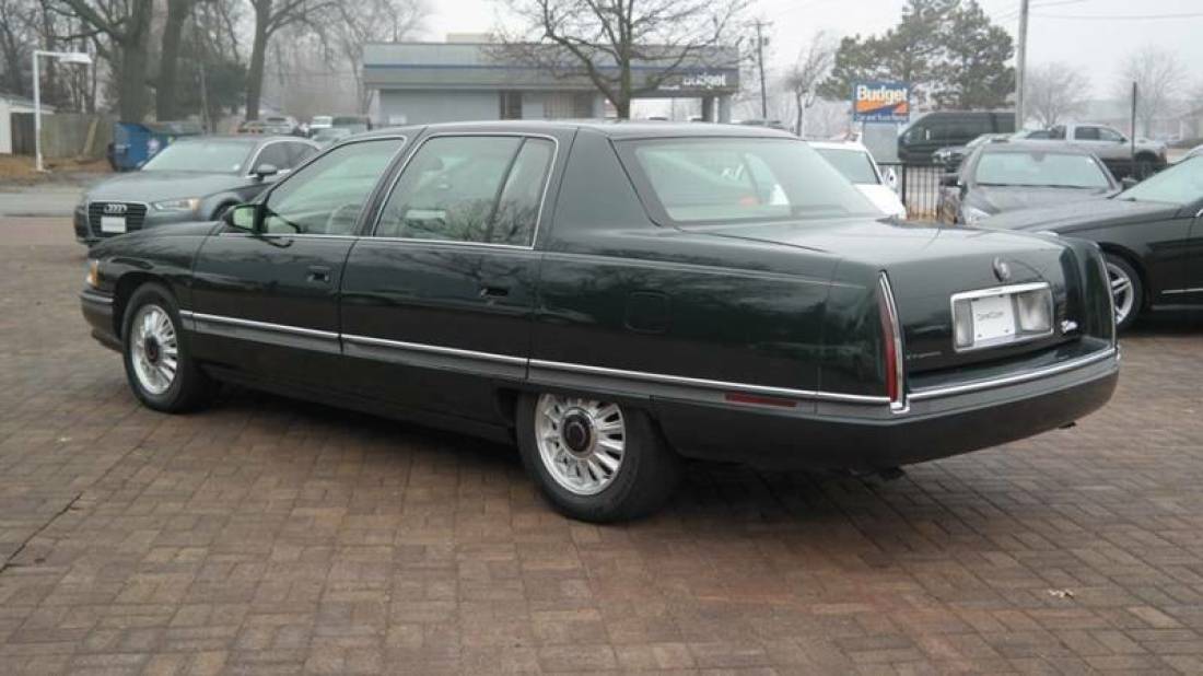 1994 Cadillac DeVille Concours 4dr Sedan - photo 8