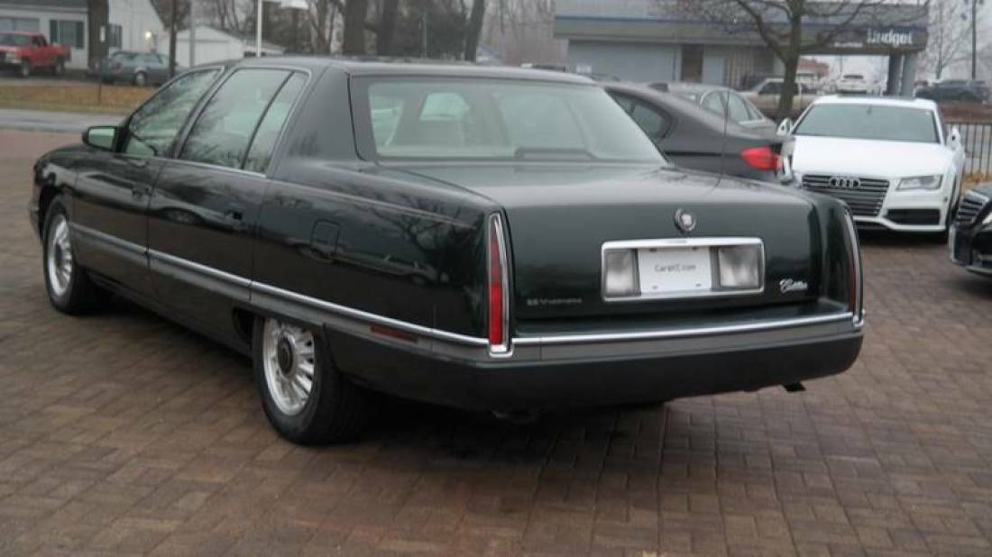 1994 Cadillac DeVille Concours 4dr Sedan - photo 9