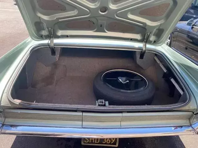 1962 Cadillac Series 62 Town Sedan - photo 9