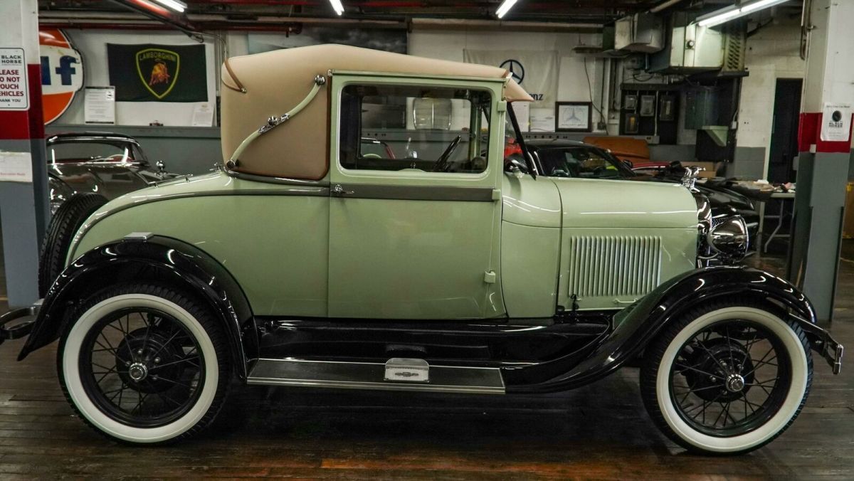 1928 Ford Model A - photo 10