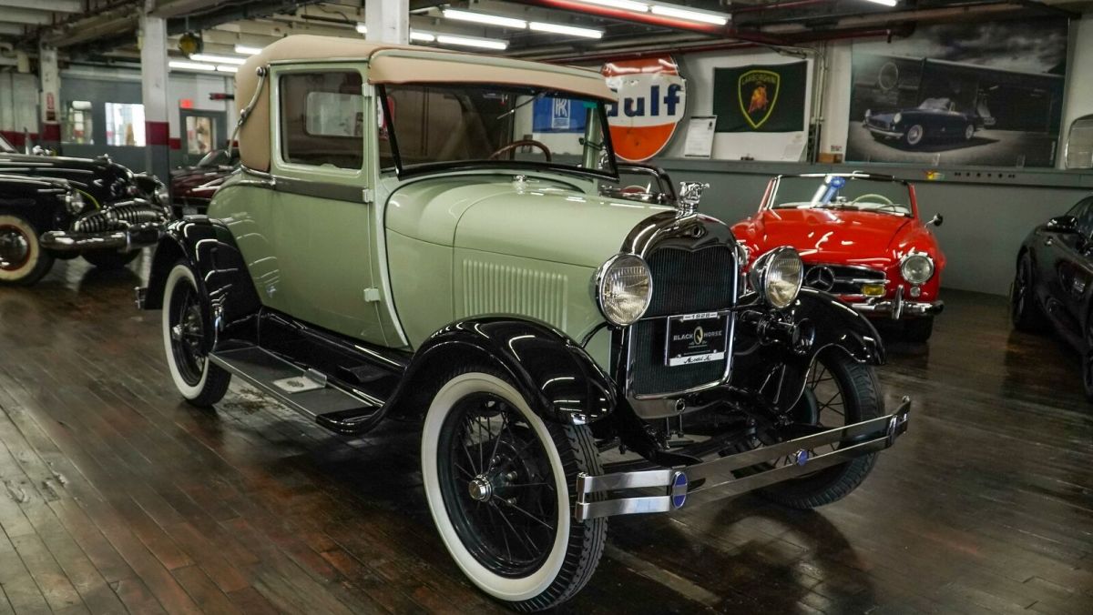 1928 Ford Model A - photo 2