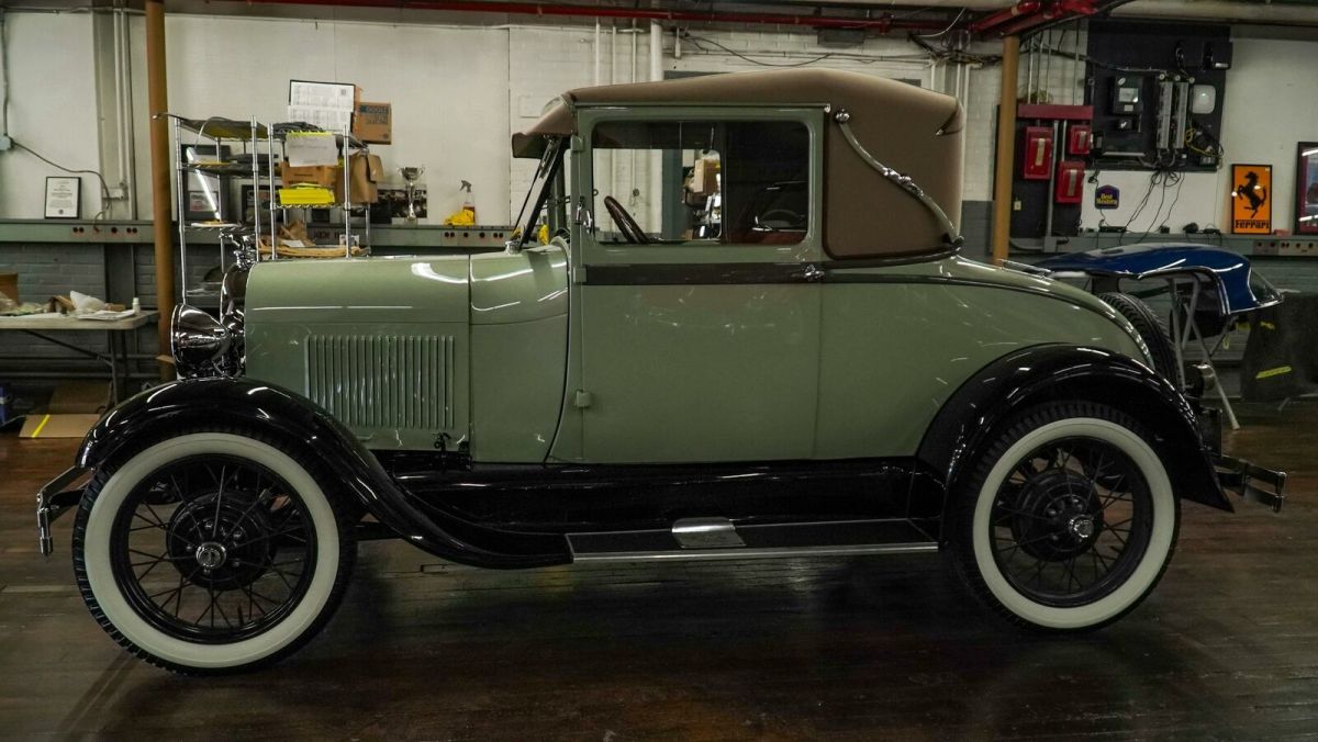 1928 Ford Model A - photo 9