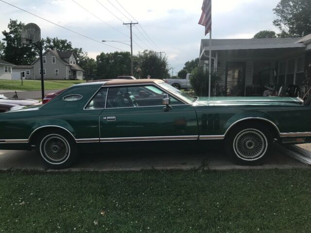 1977 Lincoln Mark Series Mark V, Givenchy - photo 3