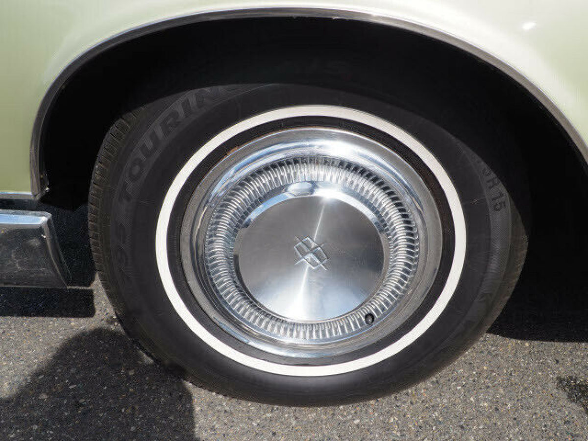 1966 Lincoln Continental - photo 12