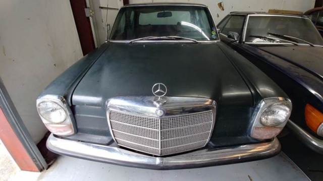 1971 Mercedes-Benz 200-Series -- - photo 11