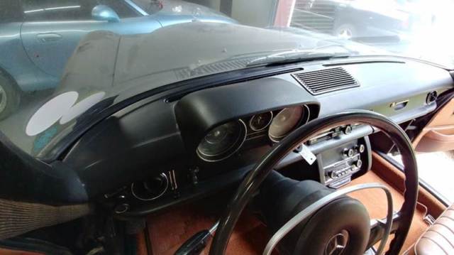 1971 Mercedes-Benz 200-Series -- - photo 5