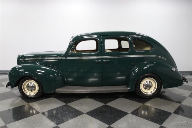 1939 Ford Deluxe Sedan - photo 7