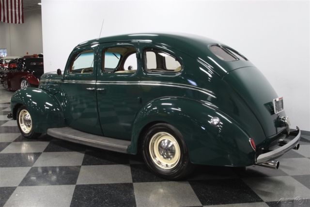 1939 Ford Deluxe Sedan - photo 9