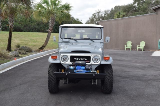 Grey 1980 Toyota BJ40 1980 Toyota Land Cruiser