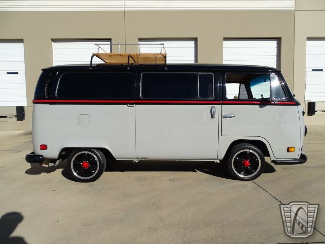1971 Volkswagen T2 Bus - photo 5