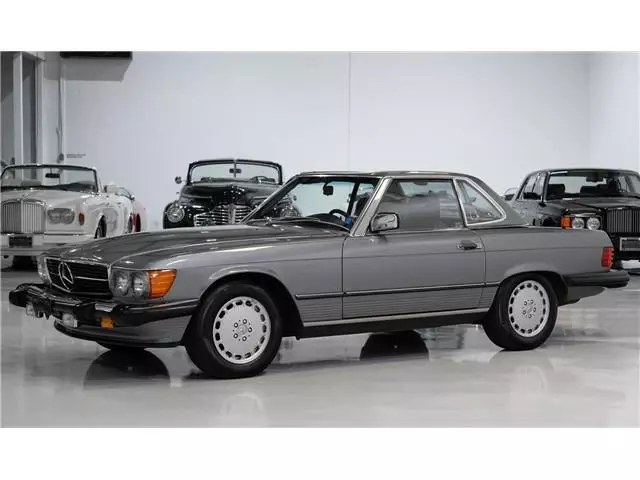 1987 Mercedes-Benz 560 SL Roadster - photo 3