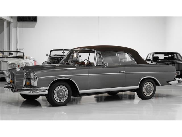 1967 Mercedes-Benz 300 SE Cabriolet - photo 2