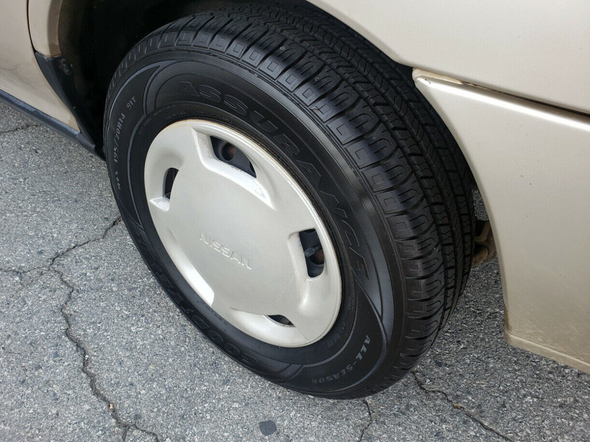 1990 Nissan Axxess - photo 9