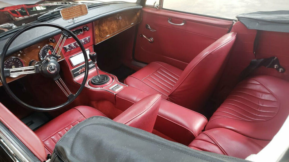 1964 Austin Healey 3000 AUSTIN-HEALEY 3000 MK III BJ8 PHASE II - photo 11