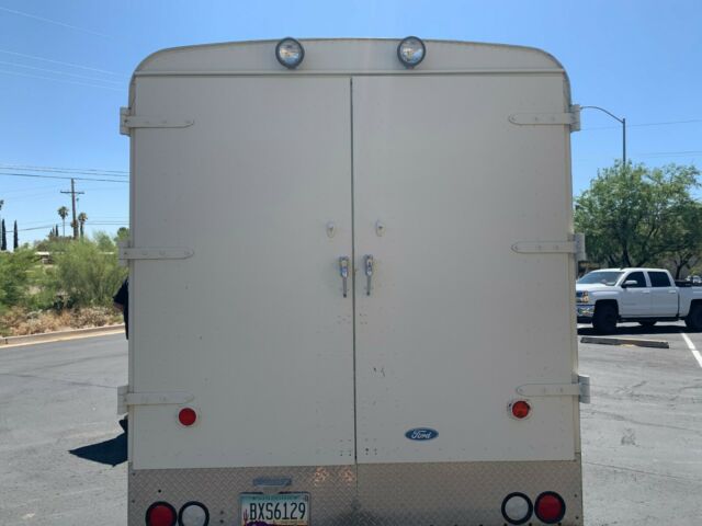 1961 Chevrolet Grumman-Olson Kurb-Side Step Van Bread Truck - photo 9