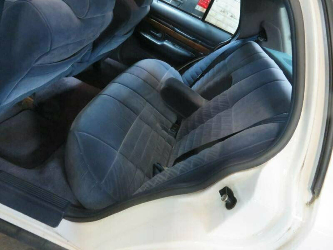 1994 Mercury Grand Marquis GS / 4.6L V8 / ONLY102K - photo 10