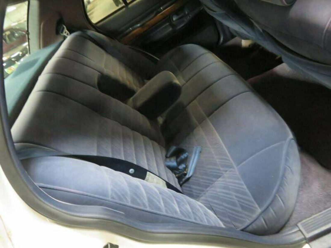 1994 Mercury Grand Marquis GS / 4.6L V8 / ONLY102K - photo 7
