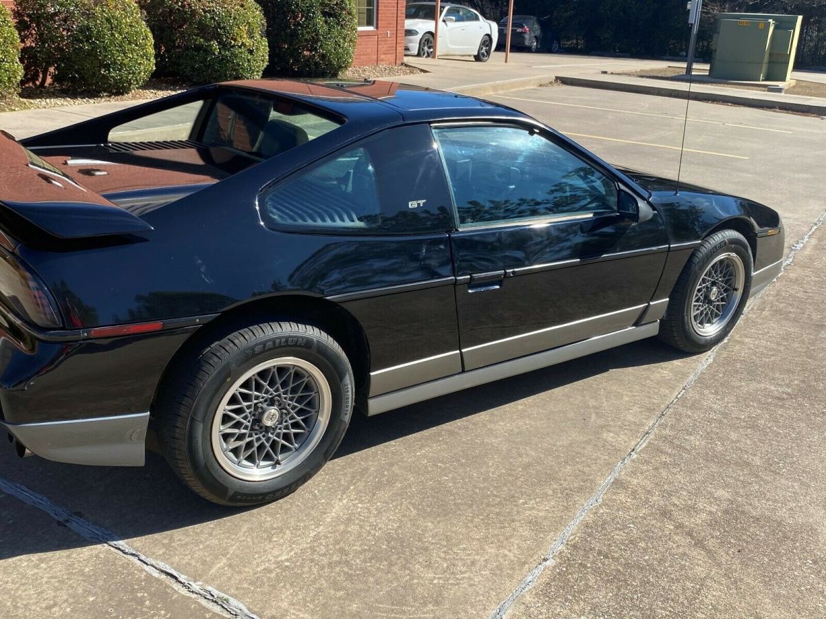 1986 Pontiac Fiero GT - photo 4