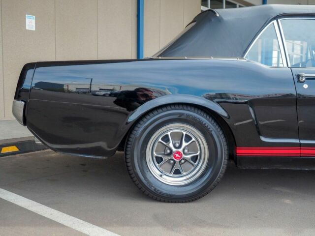 1965 Ford Mustang GT Triple Black - Pony Interior - A/C - photo 11