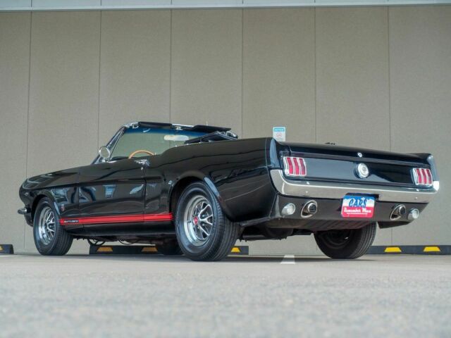 1965 Ford Mustang GT Triple Black - Pony Interior - A/C - photo 4