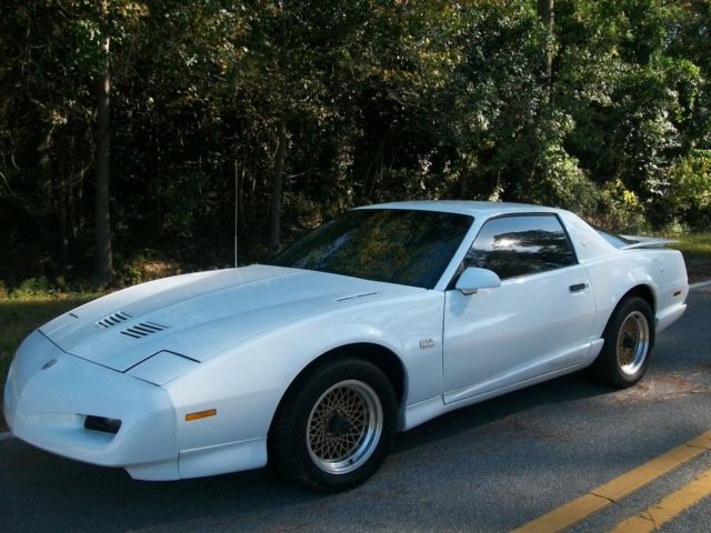 GTA TRANS AM FIRBIRD 5.7 1991 Pontiac Trans Am GTA