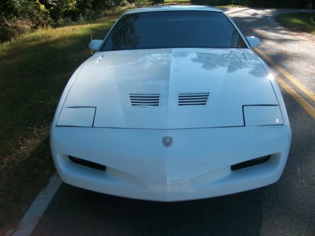 1991 Pontiac Trans Am GTA - photo 2